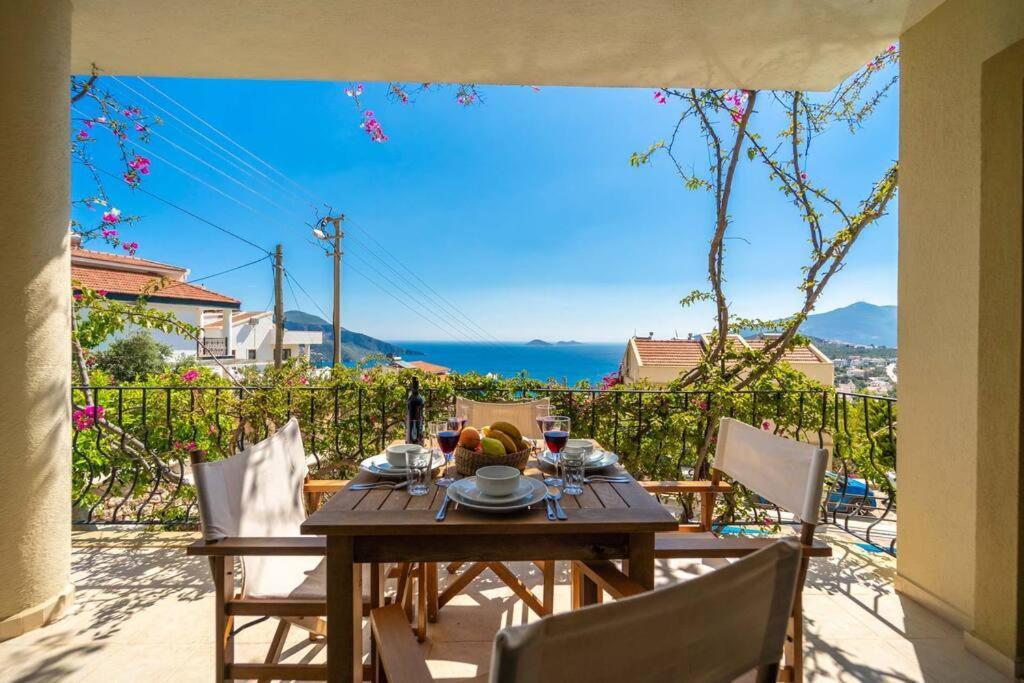 Azure Apartment With Sea View In 卡尔坎 外观 照片